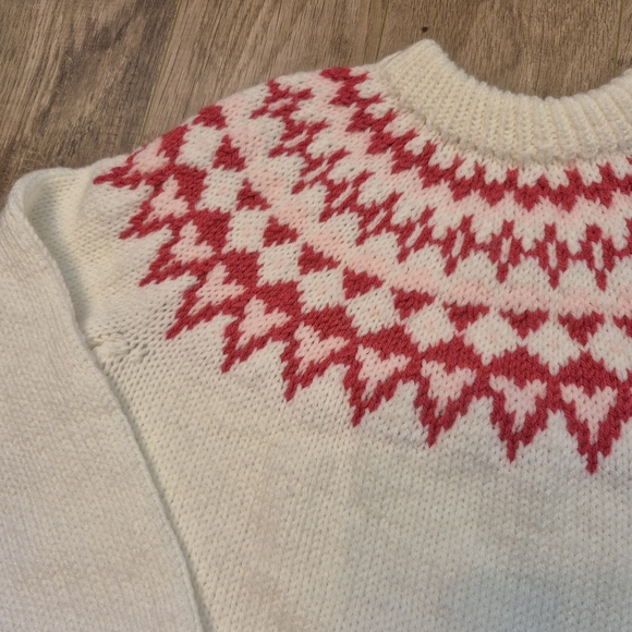 Handmade Women's Vintage White & Pink Fair Isle Crewnexk Sweater Size S/M - Picture 3 of 4